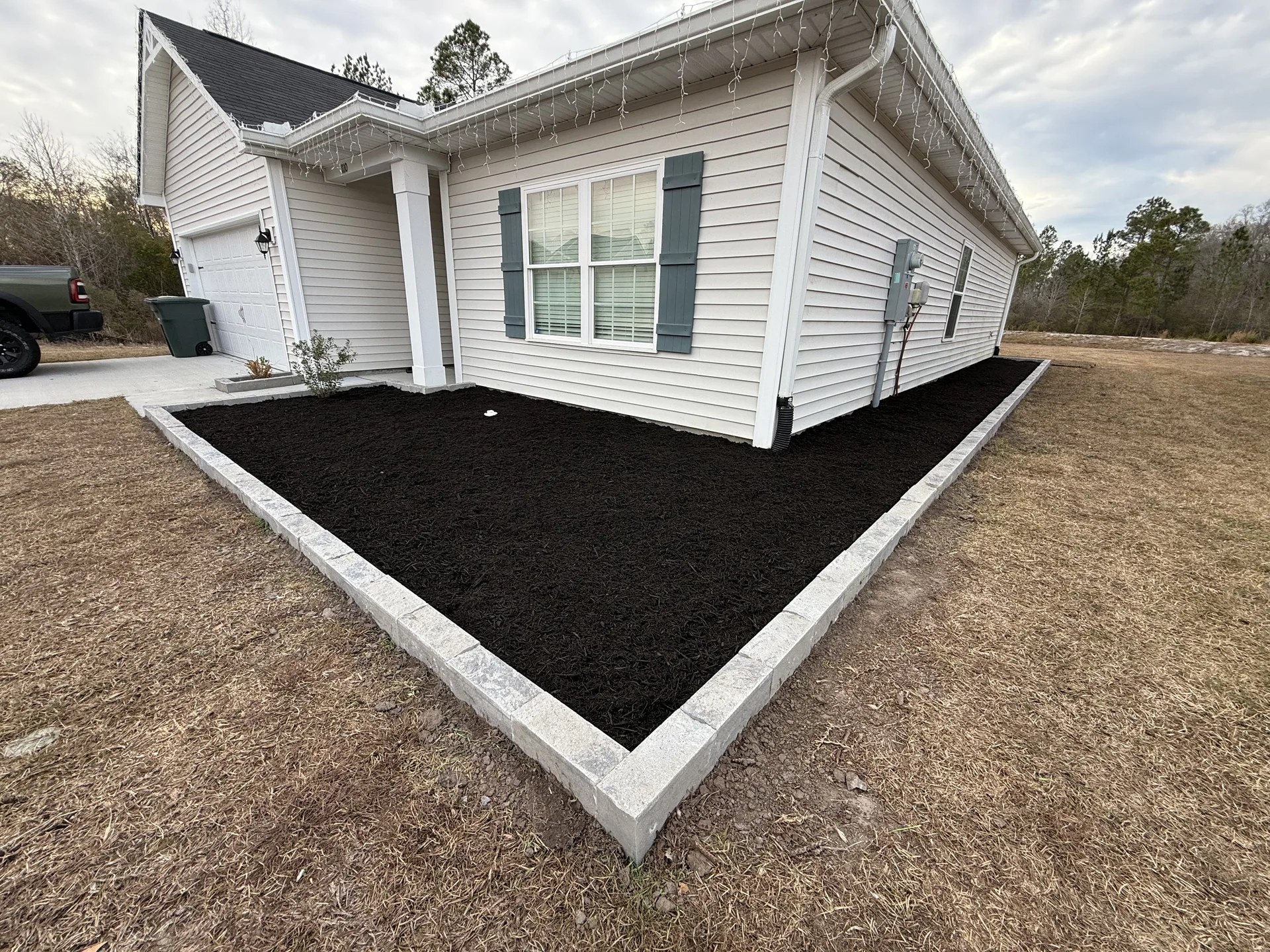 The Garden Wall &mdash; decorative retaining wall garden feature