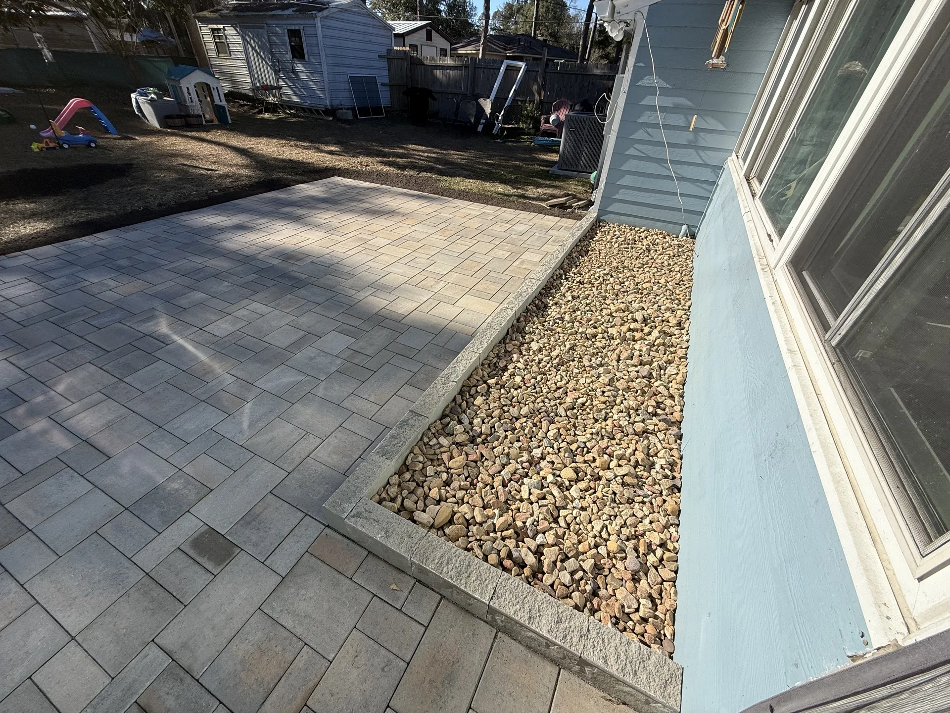 Stone retaining wall detail